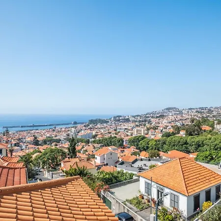 Diogo House - View Φουνκάλ